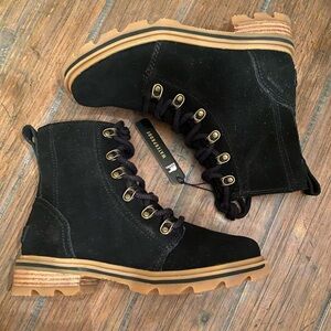 Sorel Black Suede Lace Up Boots Size 6 High Quality NWT Retail $178